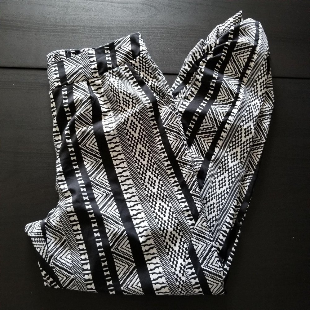 Dizzy Lissy Geometric Tribal Rouched Ankle Pants